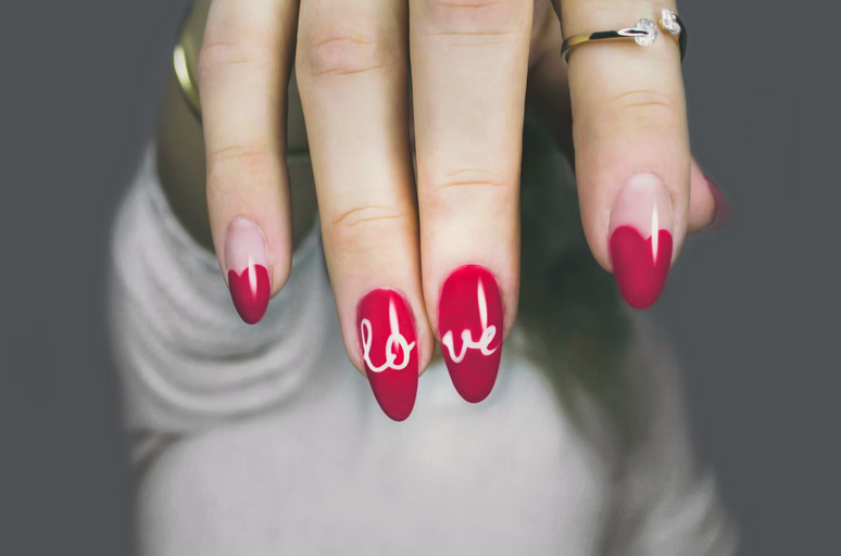 nails